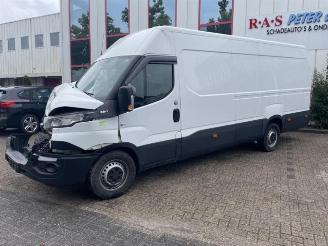 dañado camiones Iveco New Daily New Daily VI, Van, 2014 33S16, 35C16, 35S16 2018/5