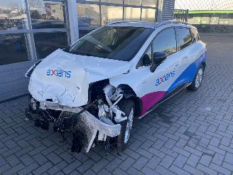 damaged commercial vehicles Renault Clio Estate 1.5 dCi Limited 2019/1