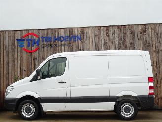 damaged commercial vehicles Mercedes Sprinter 210 CDi L1H1 3-Persoons Trekhaak 70KW Euro 5 2009/11