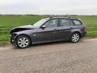 Unfall Kfz Van BMW 3-serie 320 6-bak 2008/3