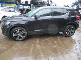 damaged commercial vehicles Volvo XC40  2022/1