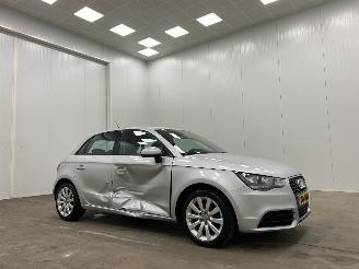 damaged motor cycles Audi A1 Sportback 1.2 TSFI Connect 5-drs Airco 2013/3