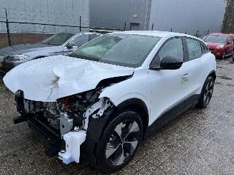 rozbiórka samochody osobowe Renault Mégane E-Tech Optimum Charge Equilibre  160 kW/60 kWh 2023/8