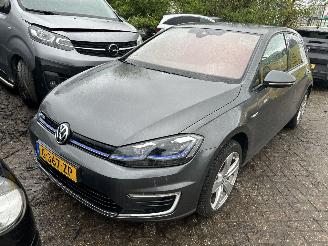 dañado vehículos comerciales Volkswagen e-Golf Edition  Automaat 2019/12