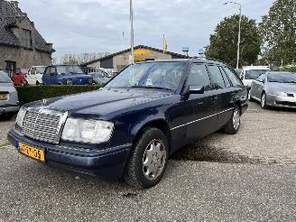 occasion commercial vehicles Mercedes 200-280 E280 ELEGANCE 7 PERSOONS UITVOERING, AIRCO, PRIJS IS INCL. BTW !!! 1995/1