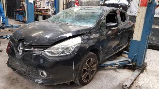 dañado vehículos comerciales Renault Clio Clio 1.5 DCI Eco Expression 2013/10