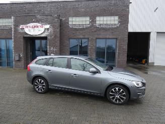 damaged commercial vehicles Volvo V-60 1.5 T2 POLAR+ DYN. AUTOMAAT 2018/1