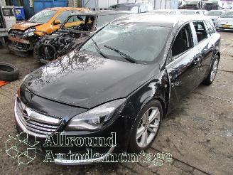 damaged commercial vehicles Opel Insignia Insignia Sports Tourer Combi 2.0 CDTI 16V 120 ecoFLEX (A20DTE(Euro 5))=
 [88kW]  (03-2012/06-2015) 2014/1