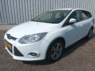 occasion commercial vehicles Ford Focus Focus 3 Wagon Combi 1.0 Ti-VCT EcoBoost 12V 100 (M2DA(Euro 5)) [74kW] =
 (02-2012/05-2018) 2014/6