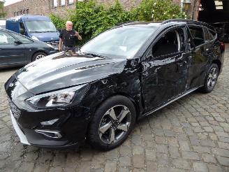 damaged scooters Ford Focus Active Ecoboost Hybrid 2021/11