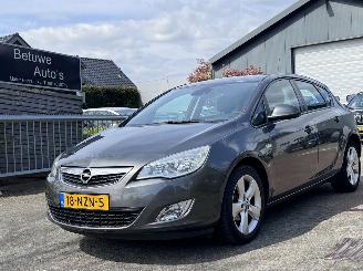 Vaurioauto  commercial vehicles Opel Astra 1.6 Edition AUTOMAAT 2010/12
