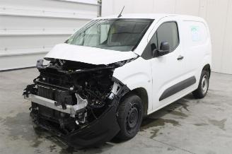 Unfall Kfz Van Opel Combo  2022/3