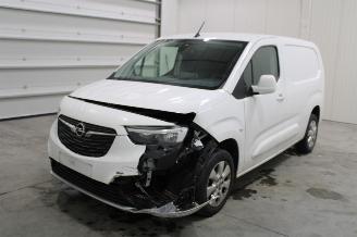 damaged commercial vehicles Opel Combo  2020/10