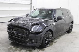 damaged commercial vehicles Mini One _CLUBMAN 2022/8