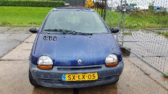 Käytettyjen passenger cars Renault Twingo Twingo (C/S06) Hatchback 1.2 (D7F-700) [43kW]  (05-1996/06-2007) 1998/2